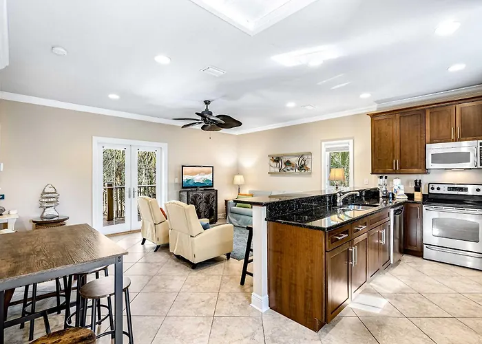 Two-story With Pool Ac W&d & Full Kitchen Holiday home Gulf Shores