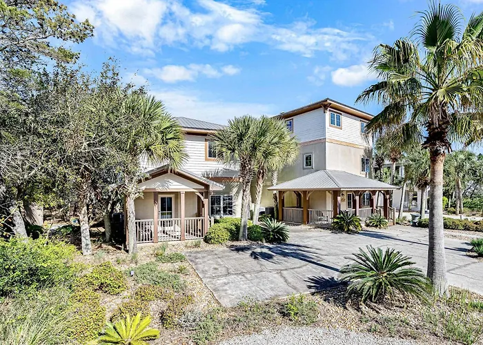 Two-story With Pool Ac W&d & Full Kitchen